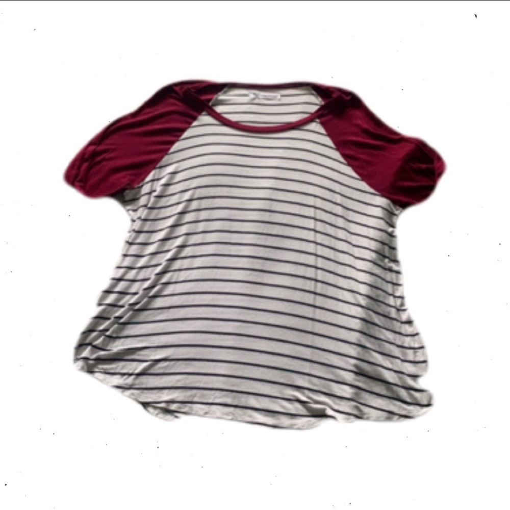 3/$30 • 3/4 Sleeve Top